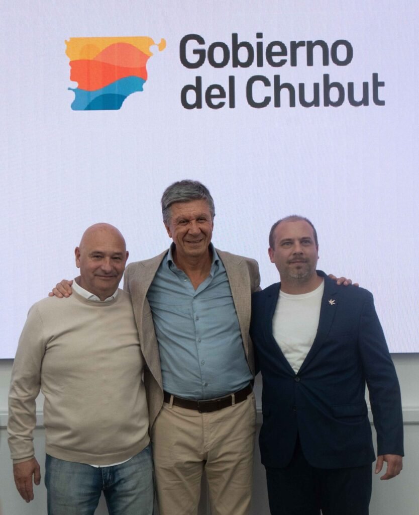 Ministro de producción de la provincia del chubut, Kresteff, Vicegobernador de la Provincia del Chubut, Menna, Presidente de la ONG 4 Almas Dominguez.